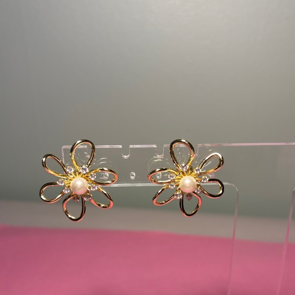 Gold Tone Floral Faux Pearl Center and Rhinestones Stud Earrings